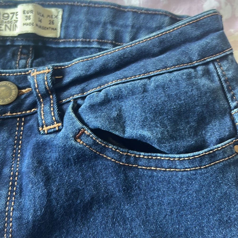 Zara Basic Denim Jeans - Picture 6 of 9